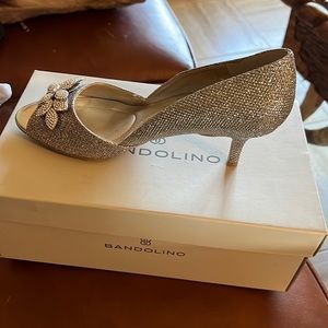 Bandolino Niella Pump New in Box